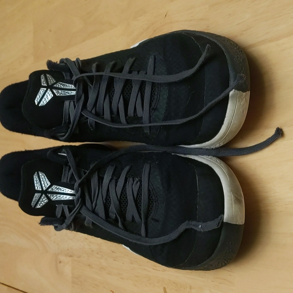 Nike Kobe shoes - Picture 1 of 4